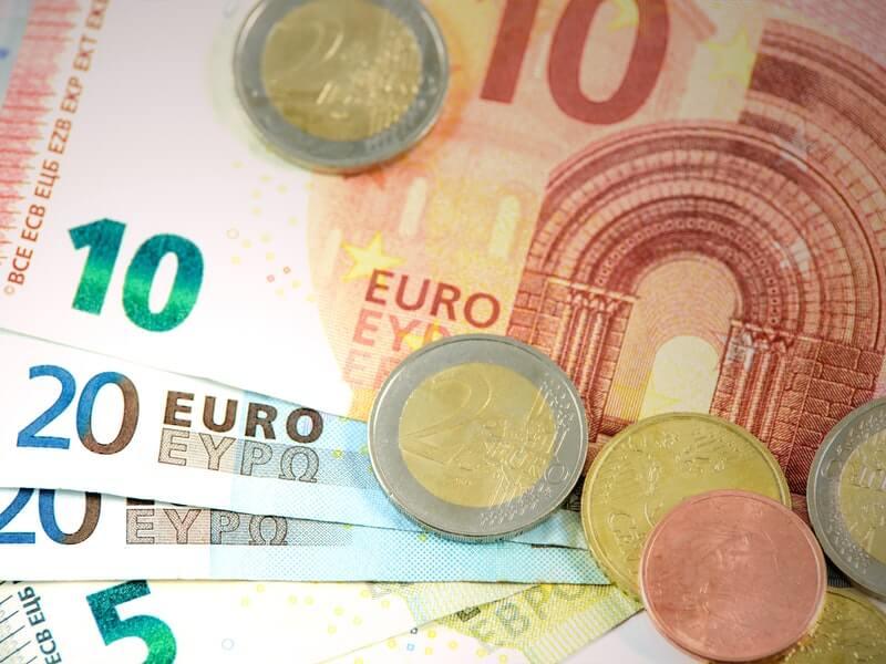 Định cư Châu Âu và đồng tiền Euro