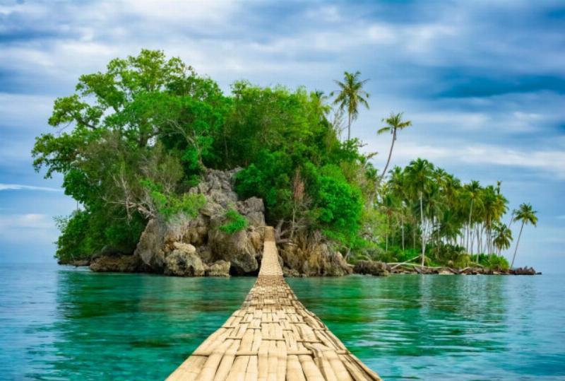 Bản đồ thể hiện vị trí địa lý của Đài Loan và Trung Quốc đại lục cùng eo biển Đài Loan, làm rõ mối quan hệ địa lý giữa đài loan và trung quốc