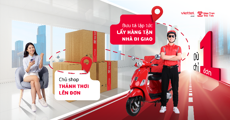Một nhân viên Viettel Post đang giao bưu phẩm tận nhà cho khách hàng, thể hiện dịch vụ phát hàng nhanh chóng và tiện lợi