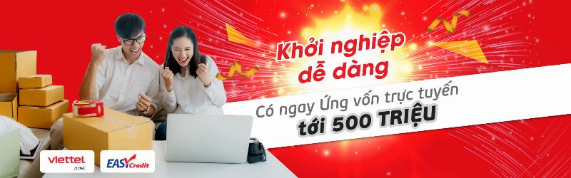 Hình ảnh nhân viên Viettel Post đang hỗ trợ khách hàng tại quầy giao dịch, thực hiện các bước gửi hàng.