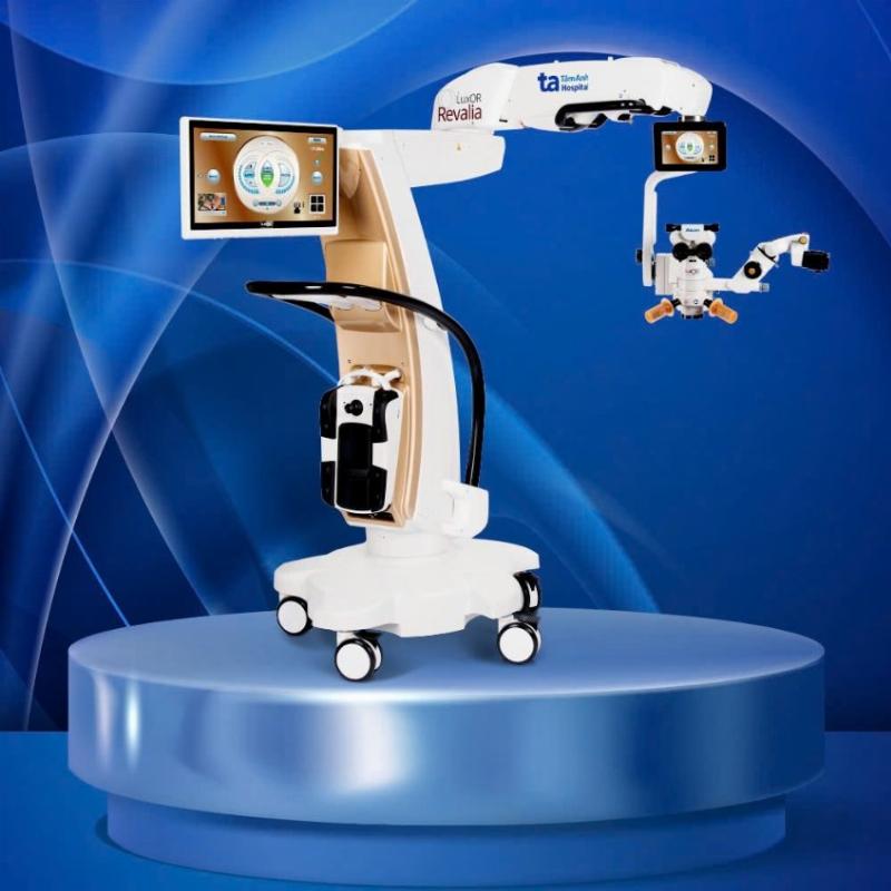Hình ảnh minh họa đội ngũ chuyên gia của VBC đang tư vấn và hỗ trợ khách hàng chuẩn bị hồ sơ làm giấy tạm trú, thể hiện sự chuyên nghiệp và đáng tin cậy khi nói về làm giấy tạm trú cần những gì.