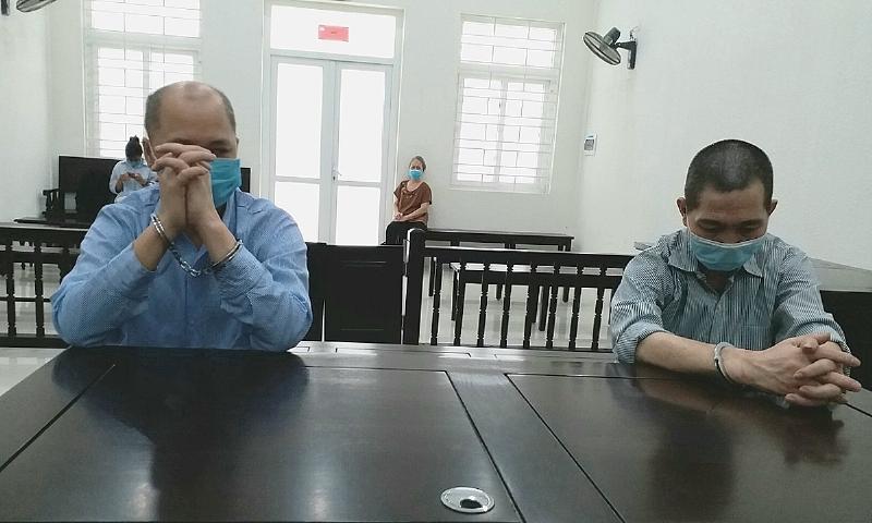 Bên trong nhà ga sân bay nội địa Việt Nam, ví dụ Sân bay Cần Thơ hoặc Liên Khương