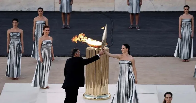 Hình ảnh tái hiện lễ khai mạc Thế vận hội Olympic hiện đại đầu tiên tại Athens Hy Lạp vào ngày 6 tháng 4 năm 1896, một dấu mốc lịch sử quan trọng của Châu Âu.